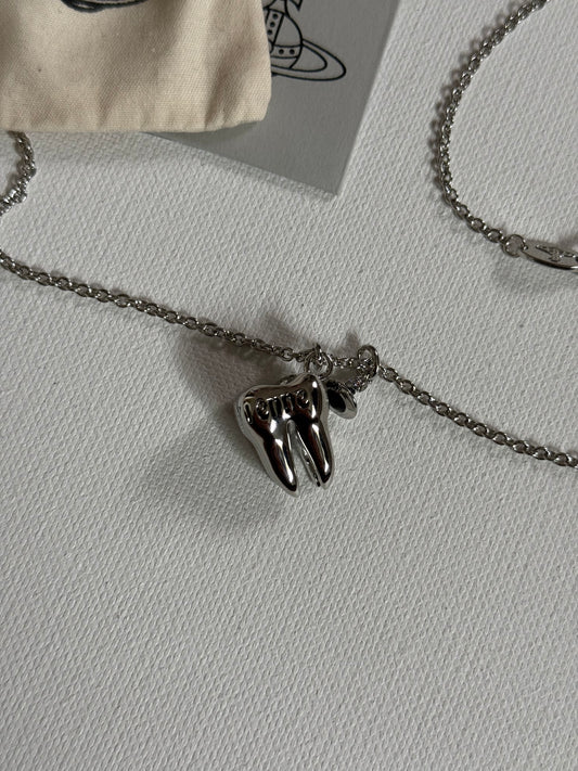VW Rima Tooth Necklace Chain Pendant Pre-owned
