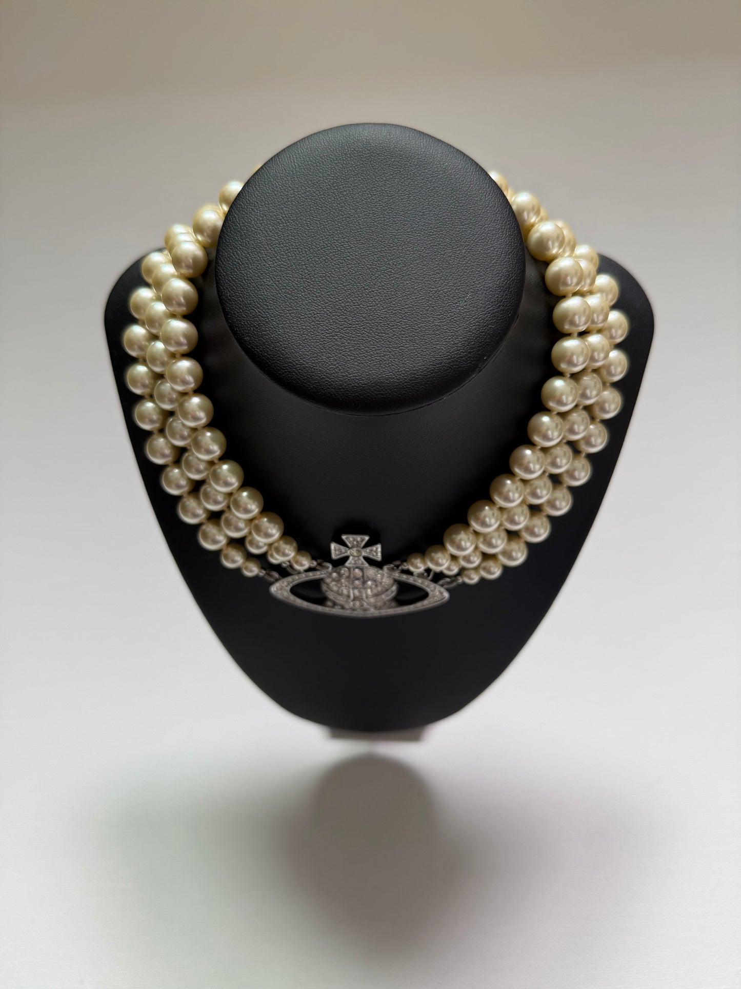 VW Triple Row Pearl Choker Silver Necklace Pre-owned