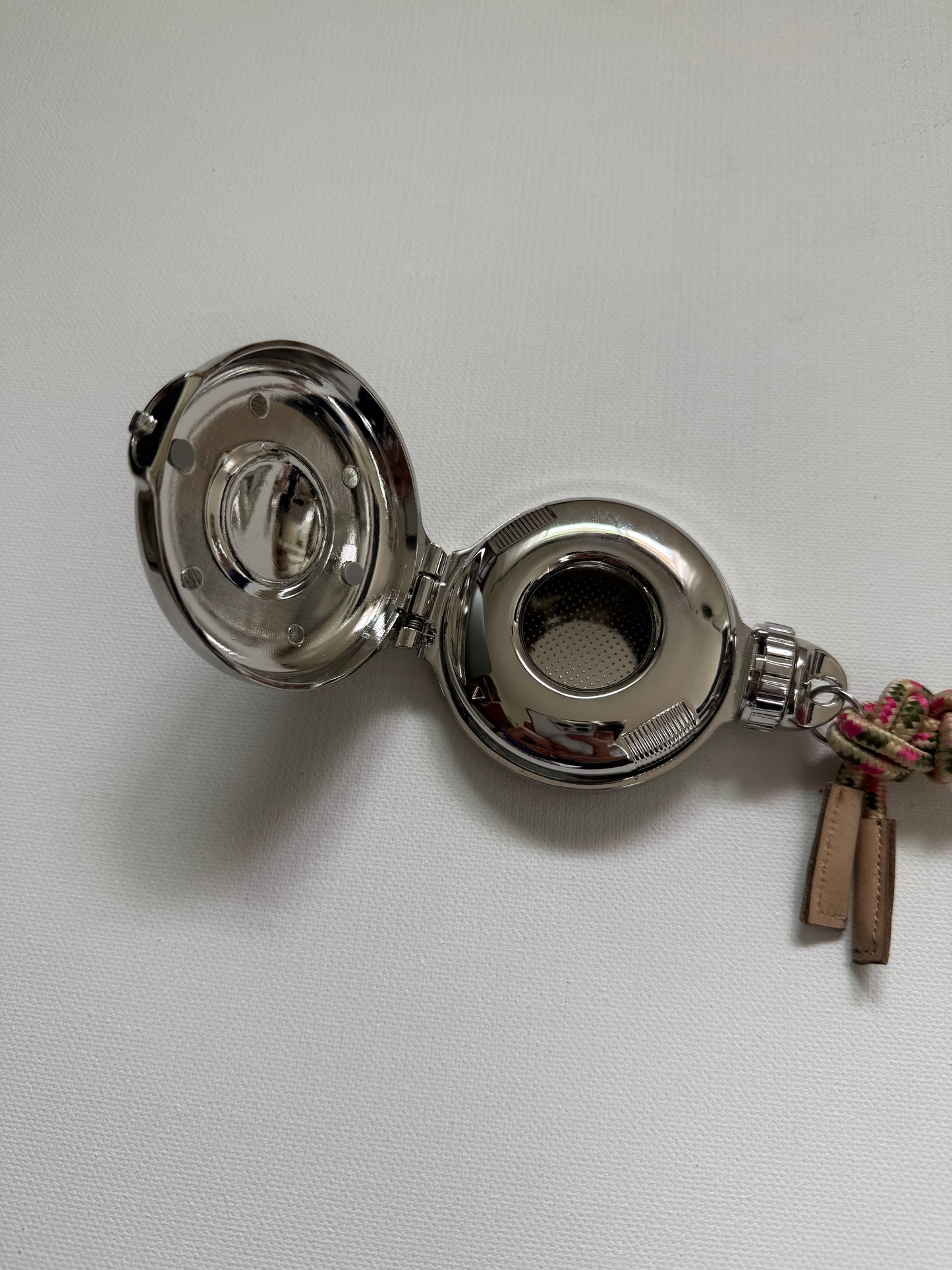 VW Travel Ashtray Silver Vintage Pre-owned